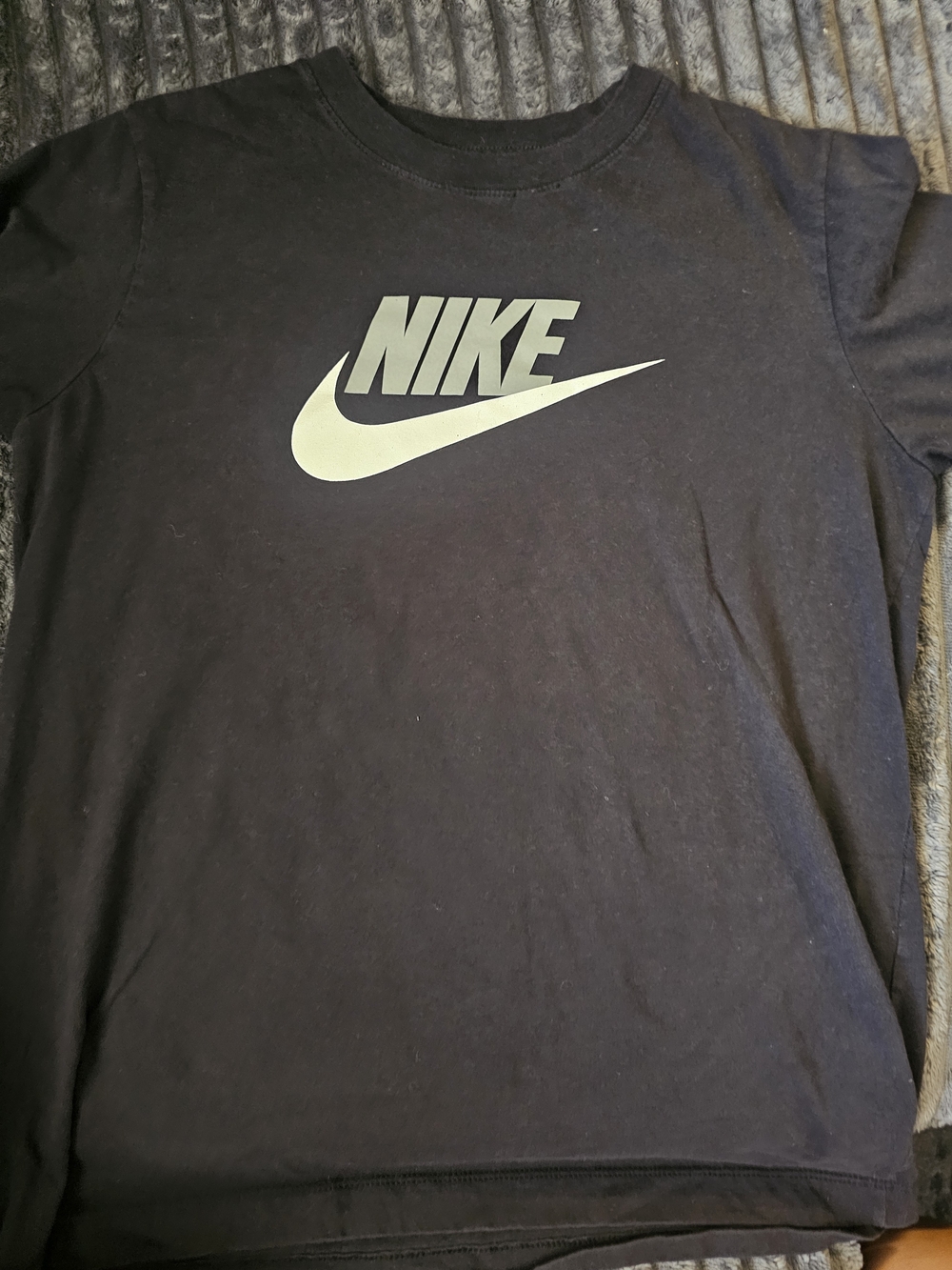 Nike Men’s Black Tee with White Swoosh Logo